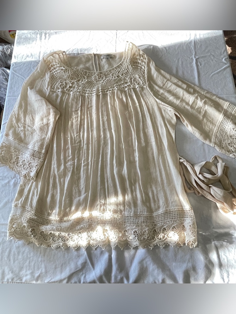 Boho Delicate Lace & Crochet Yoke, Gorgeous & Feminine Tunic Top, Cream 2x, NWOT